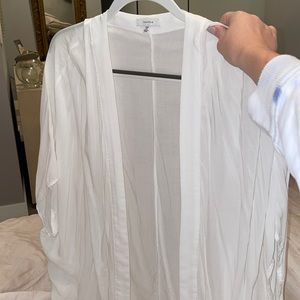 Taula (Aritzia) short sleeve kimono!